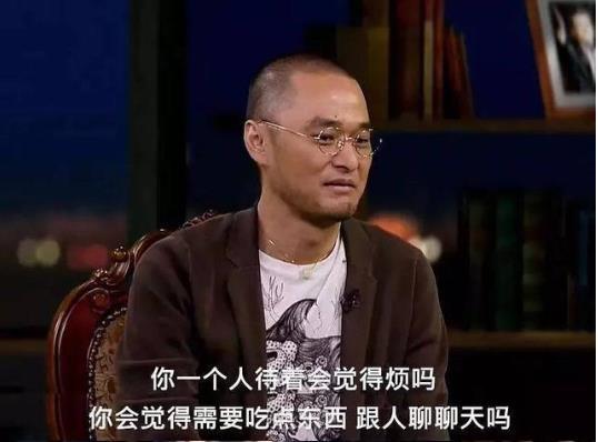 俞飞鸿恋情曝光？被拍到和神秘男子亲密同居，工作人员这样回应